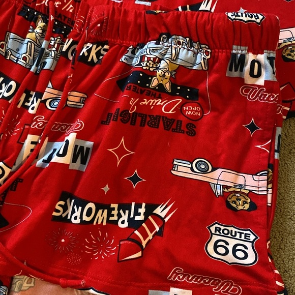 ***NWT*** PATRIOTIC FOURTH OF JULY JUNIORS PAJAMA SHORT SET - Picture 2 of 11